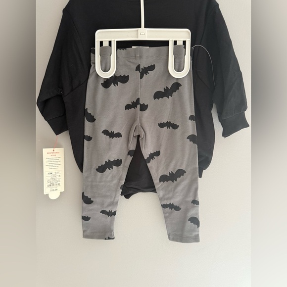 Cat & Jack Baby Halloween Bat Matching Set SZ 12M Long Sleeve Jogger New Fall - Picture 6 of 7